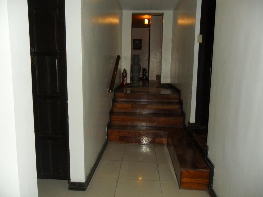Tagaytay Econo Hotel Tagaytay City Exterior foto