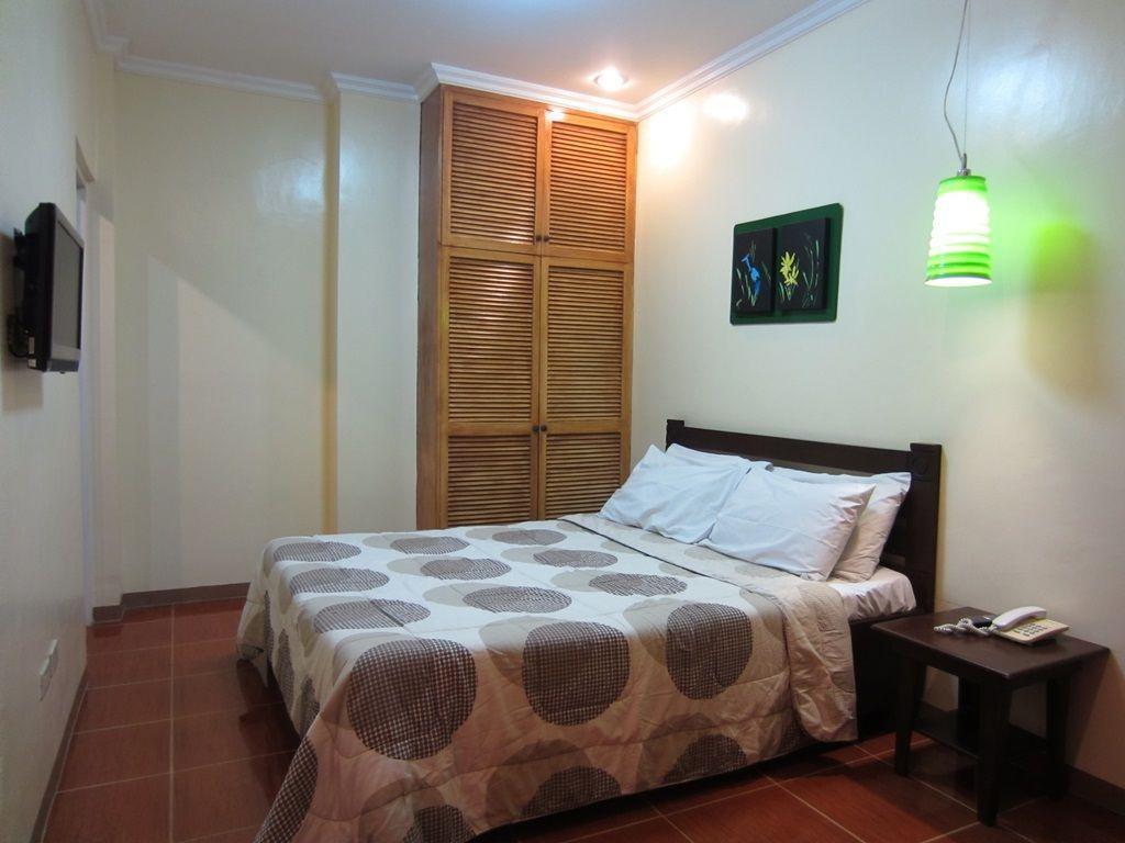 Tagaytay Econo Hotel Tagaytay City Exterior foto