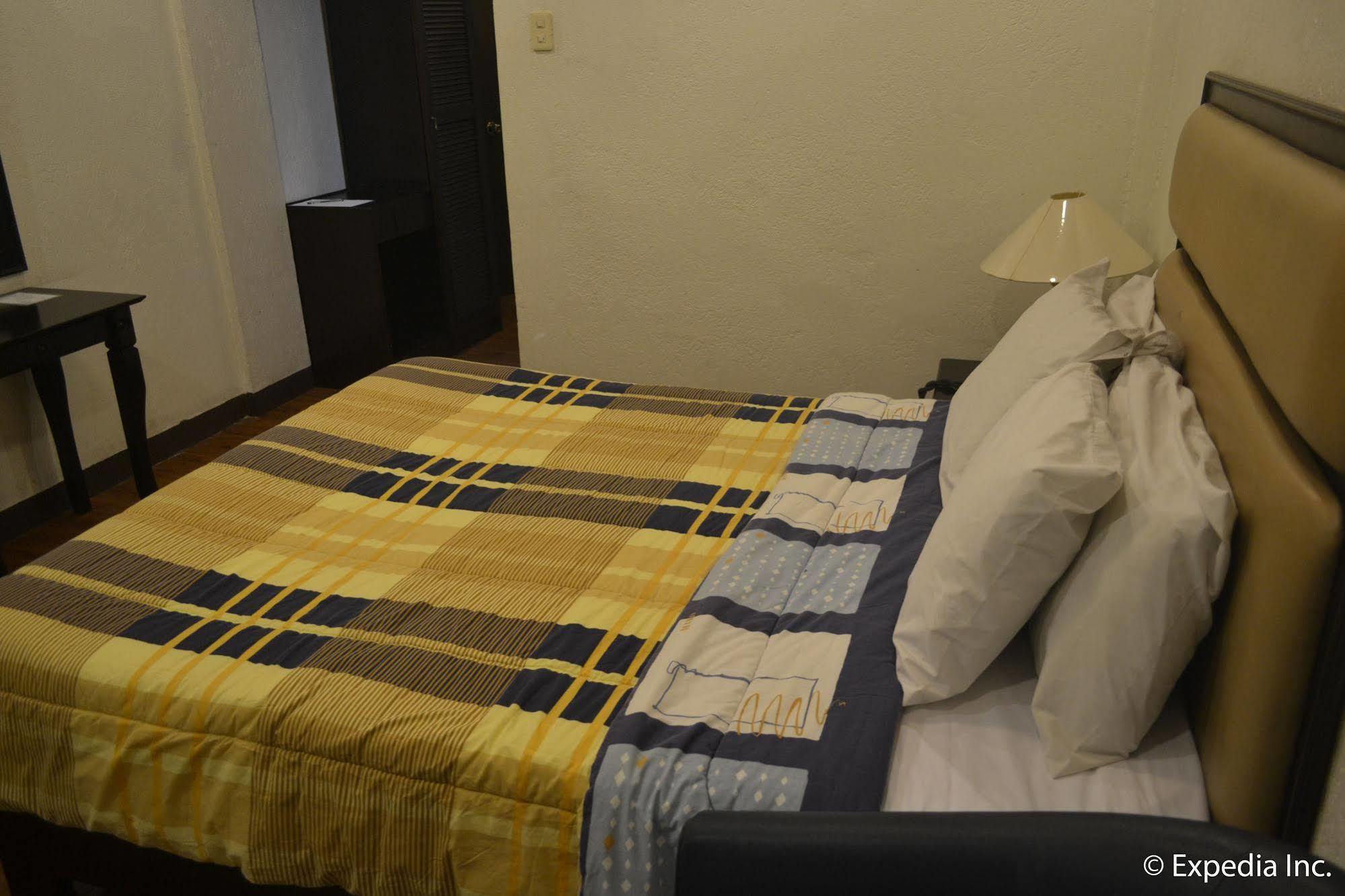 Tagaytay Econo Hotel Tagaytay City Exterior foto